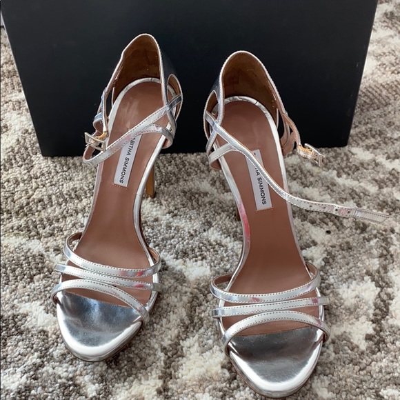 TABITHA‎ SIMMONS MANOR SILVER MIRROR CALF - Picture 2 of 6